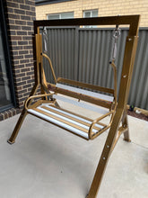 Load image into Gallery viewer, Banney Metal Seat – Golden